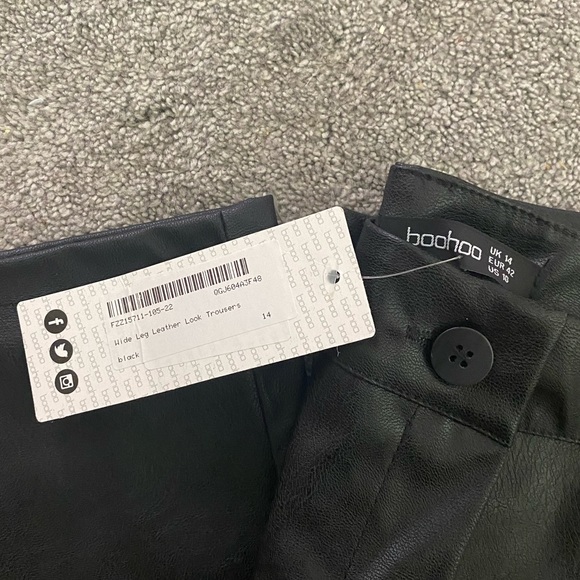Boohoo faux leather pants - Picture 3 of 3